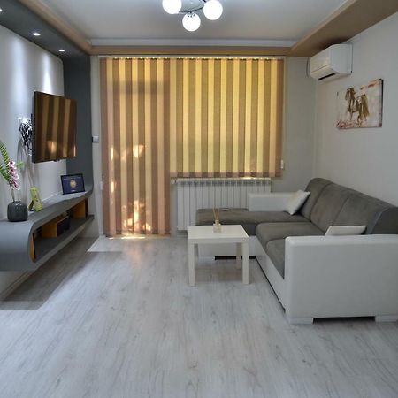 Luxury Apartment Near Varna, Located In Targovishte Экстерьер фото