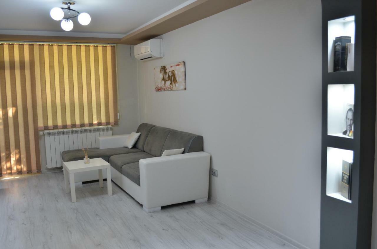 Luxury Apartment Near Varna, Located In Targovishte Экстерьер фото